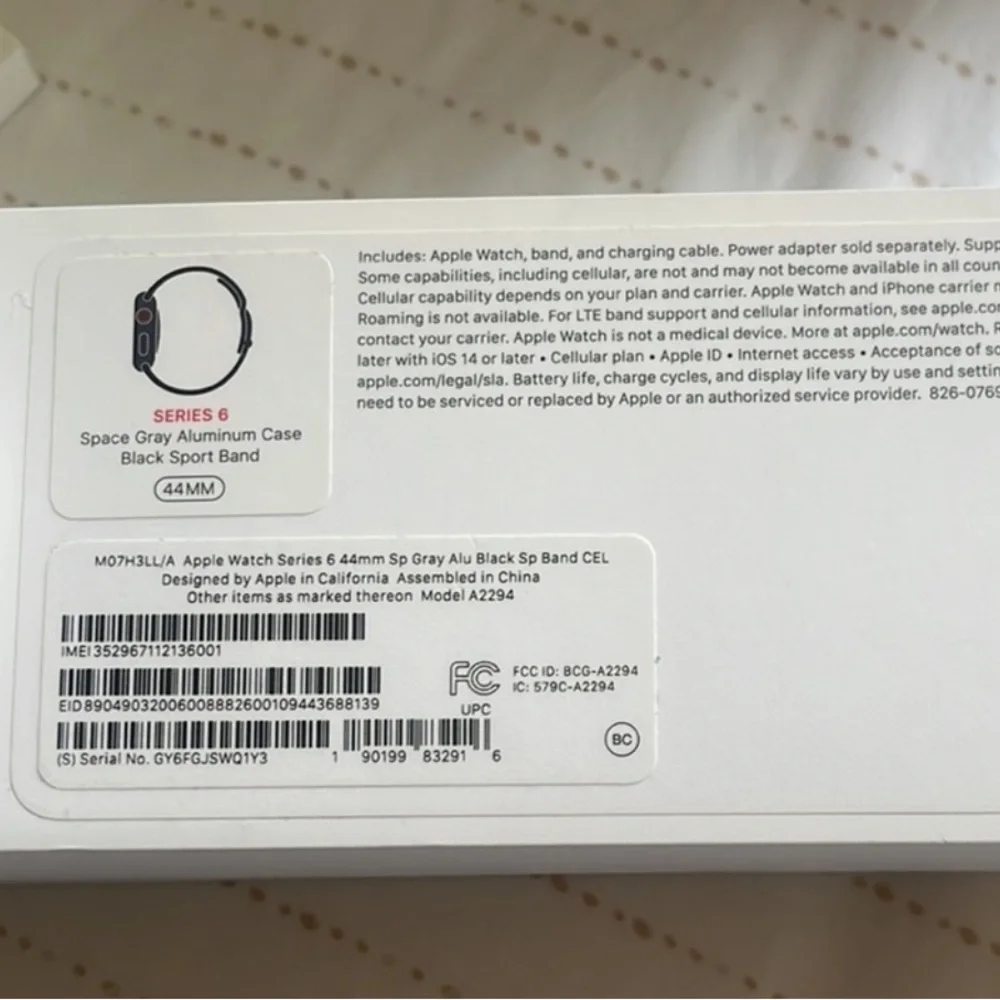 - Apple Watch⌚️‼️SERIES 6, 44 mm Space Gray Aluminum Case Black Sport Band